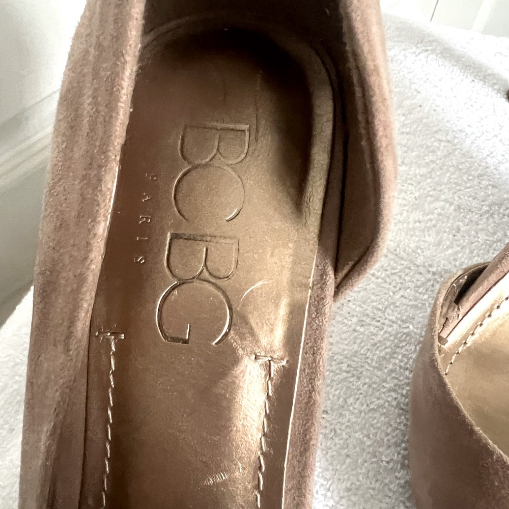 BCBG Paris Women's Tan Suede Pumps